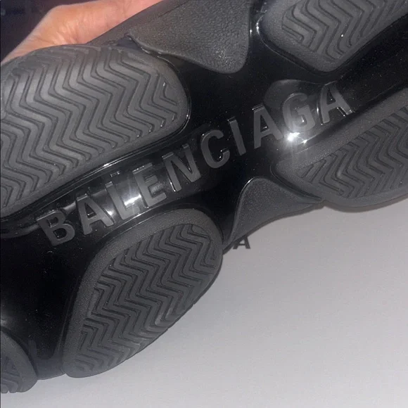 Balenciaga Black Sneakers with Colorful Logo Accents - Picture 7 of 10